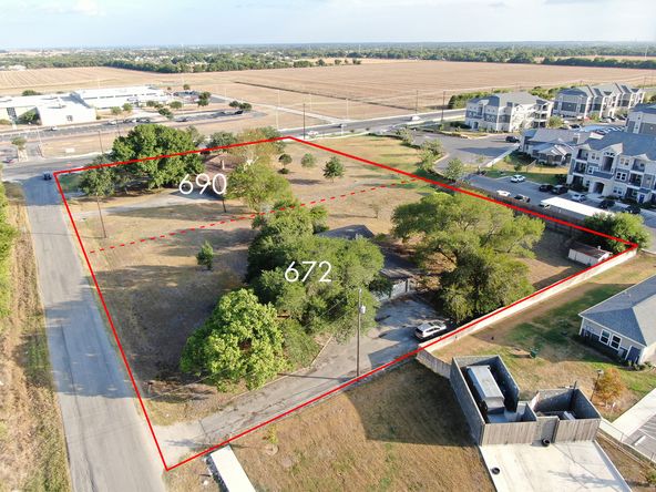 672 & 690 S Kowald Ln, New Braunfels, TX, 78130